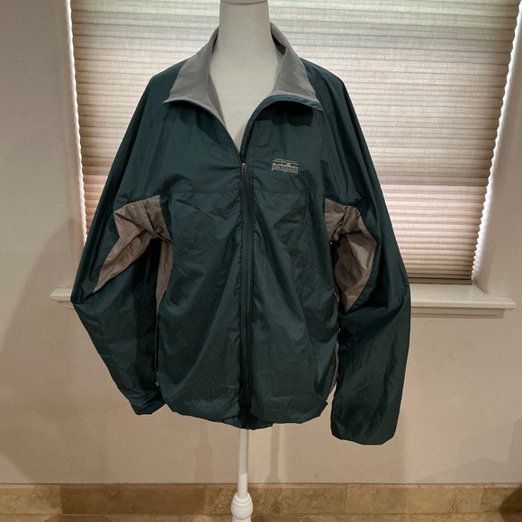 Patagonia Jackets & Blazers - EUC Y2K Vintage Patagonia Windbreaker Size XL